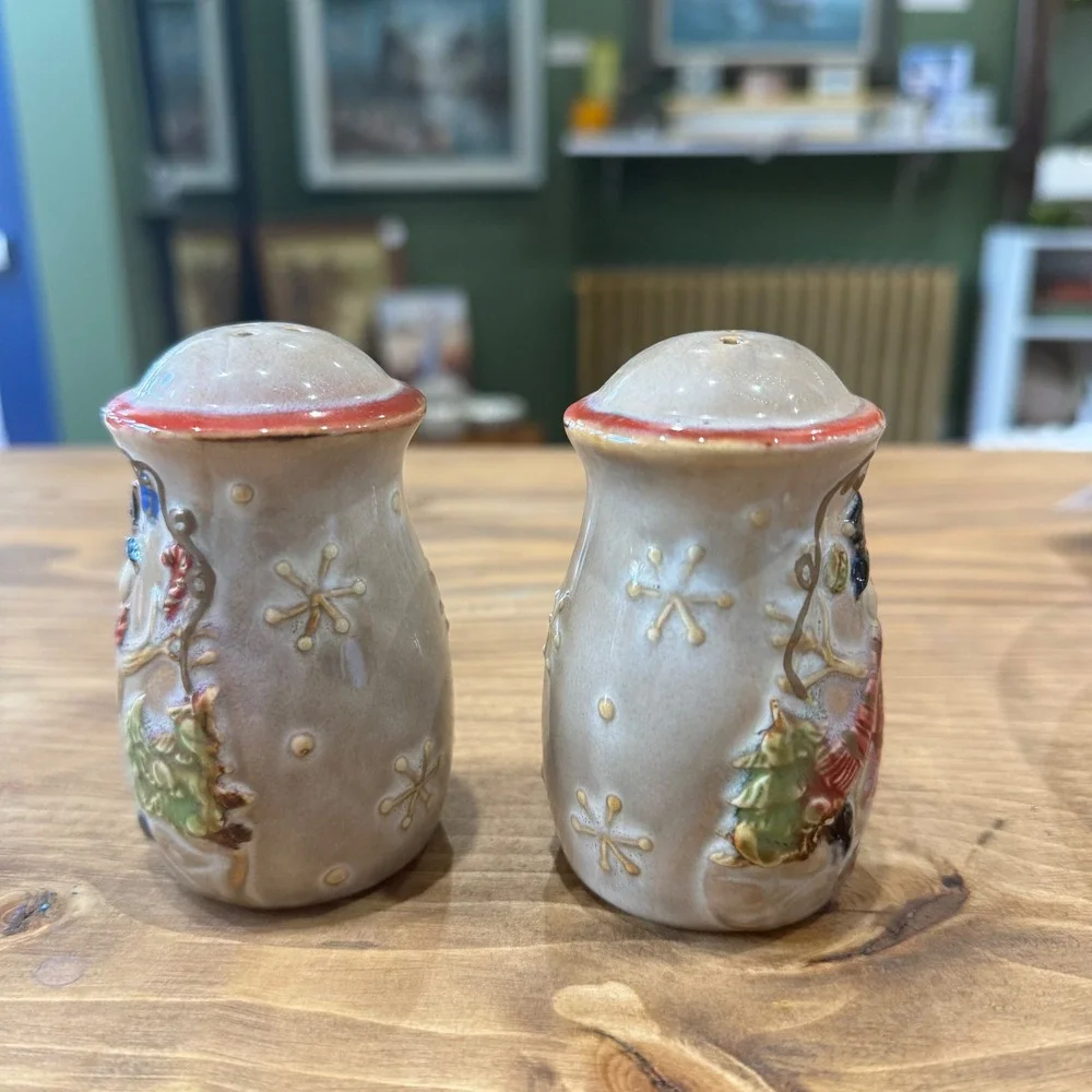 Vintage Cute Snowman Salt Pepper Shakers Ceramic Christmas Holiday Kitchen Decor